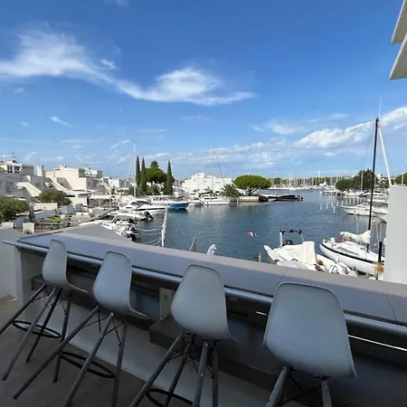Beautiful Marina With Sea View At Grau Du Roi Le Grau-du-Roi